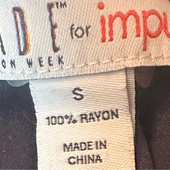 Elegant Navy Women's High Waist Shorts - Picture 3 of 3